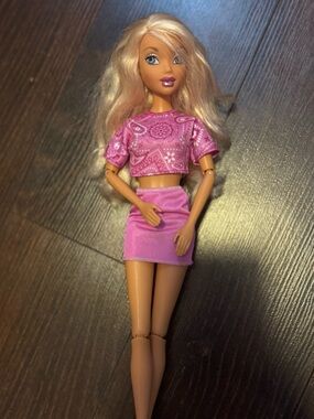 My Scene Barbie Doll from the Vespa set she is articulated